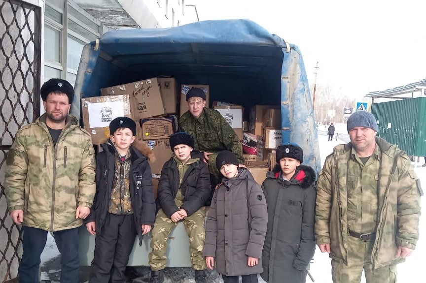 Казаки и казачата хутора «Изумрудный» присоединились к акции по сбору гуманитарной помощи беженцам Донбасса