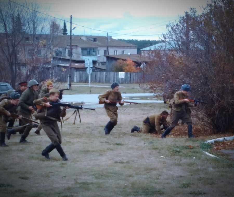 «Дозоровцы» сыграли Советскую армию и получили видеопоздравление от бойцов с Донбасса