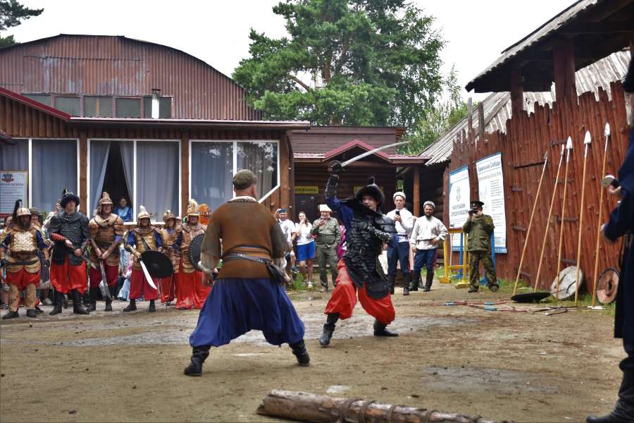 Разнообразие казачьей культуры показали на фестивале в «Арамильской слободе»