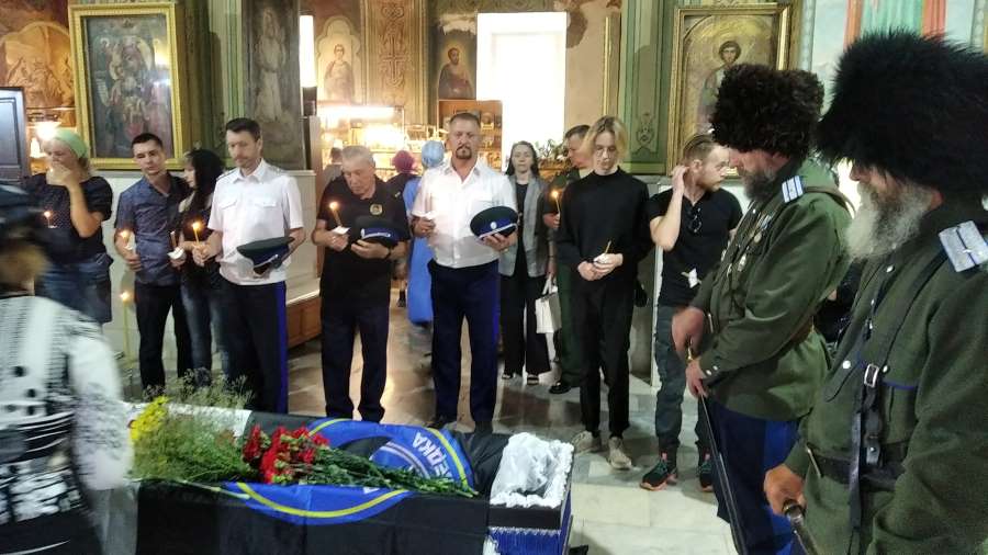 Наши герои: В Оренбурге простились с добровольцем, погибшим в Донбассе