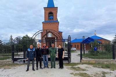 Вера без дел мертва: В Челябинской области казаки отремонтировали крышу храма и навели порядок у памятника героям-казакам