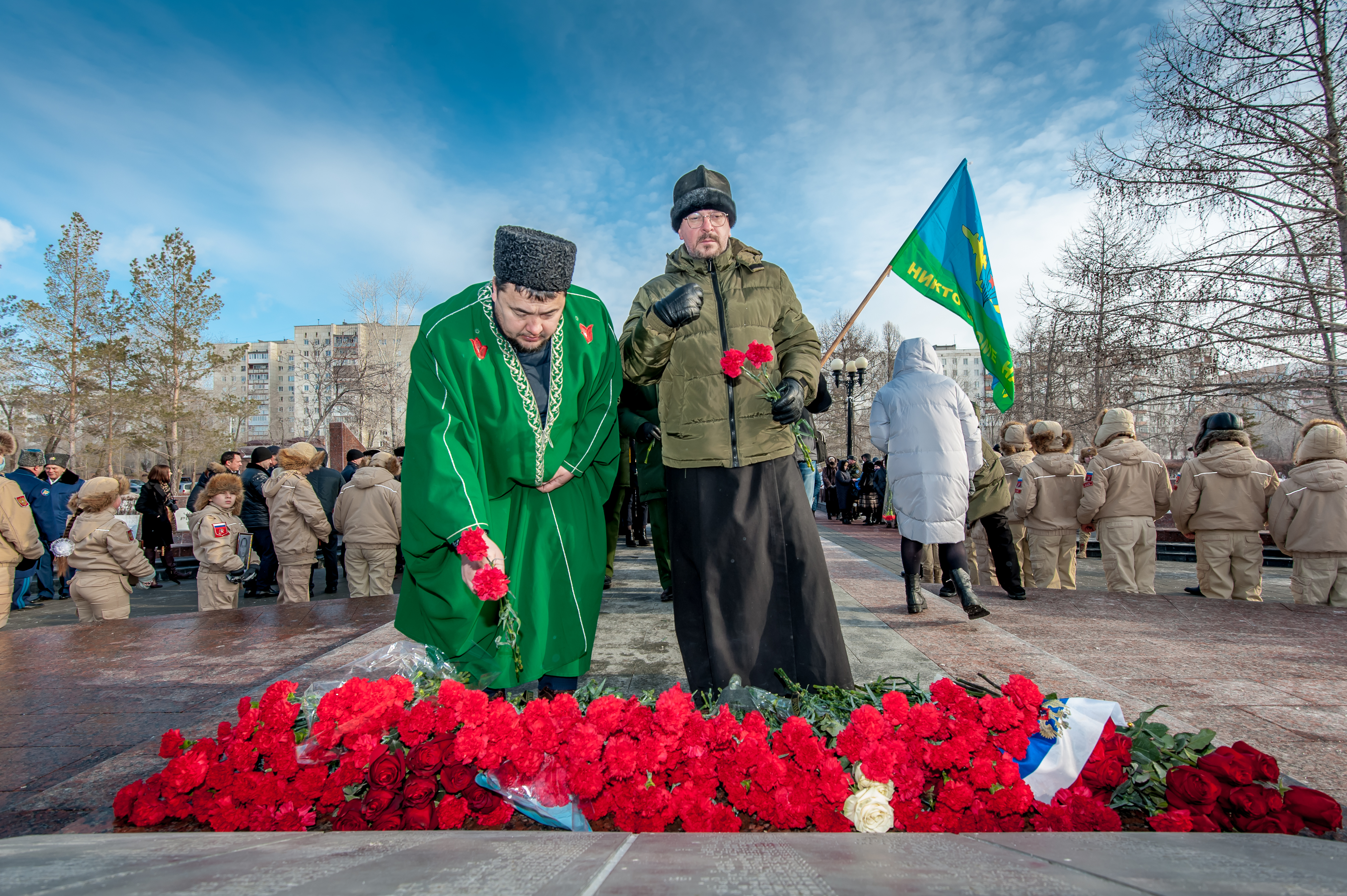 В Оренбурге казаки почтили память воинов-интернационалистов