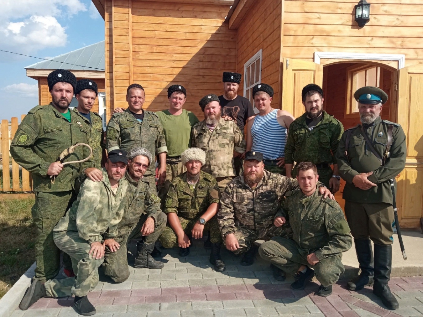 Казаки Второго отдела ОКВ провели в День памяти и скорби череду мероприятий