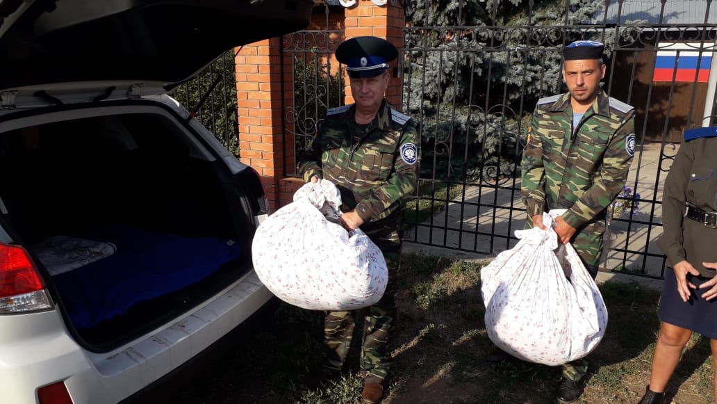Не оставили в беде: казаки Первого отдела оказали помощь пострадавшим от пожара 