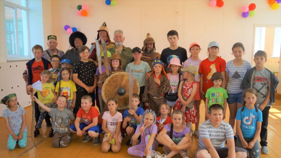 В Свердловской области в детском лагере прошел День казака