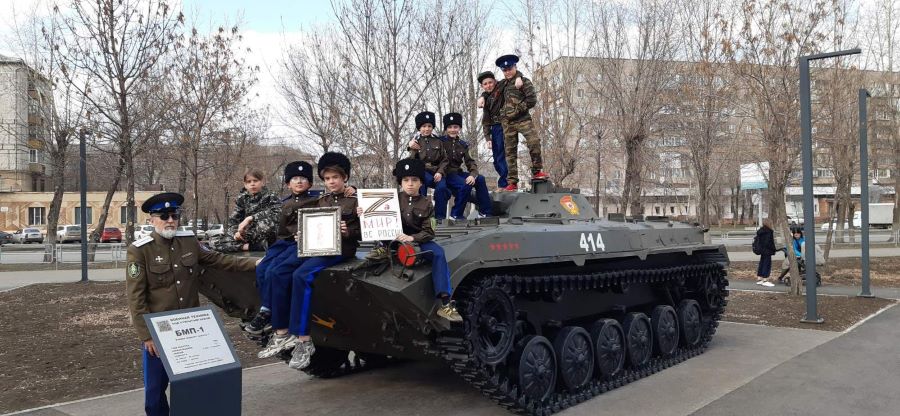 «Такого еще не видели»: Казачата посетили новый музей бронетехники в Магнитогорске