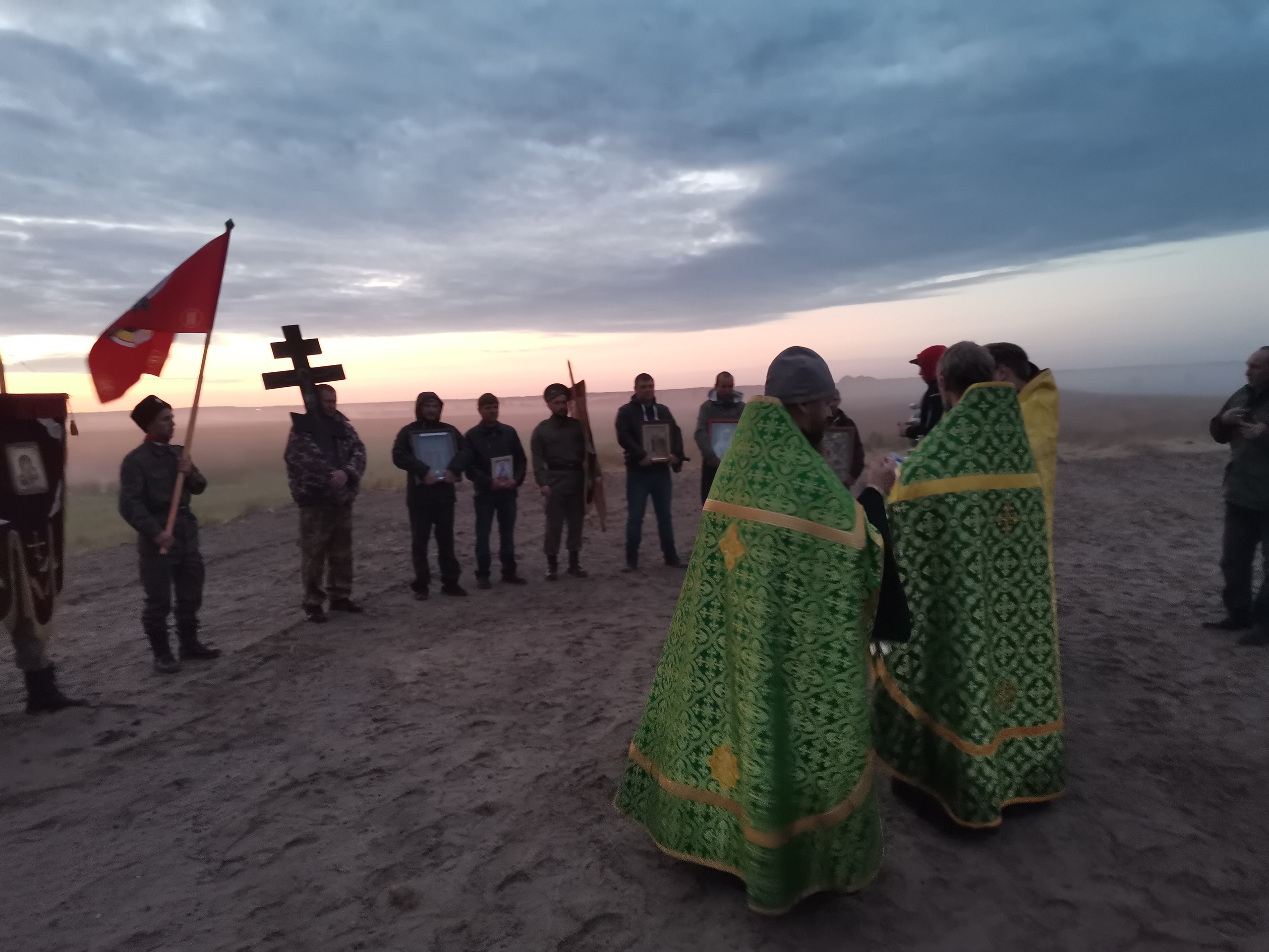 Курганские казаки совершили молебен на месте поклонения неоязычников 