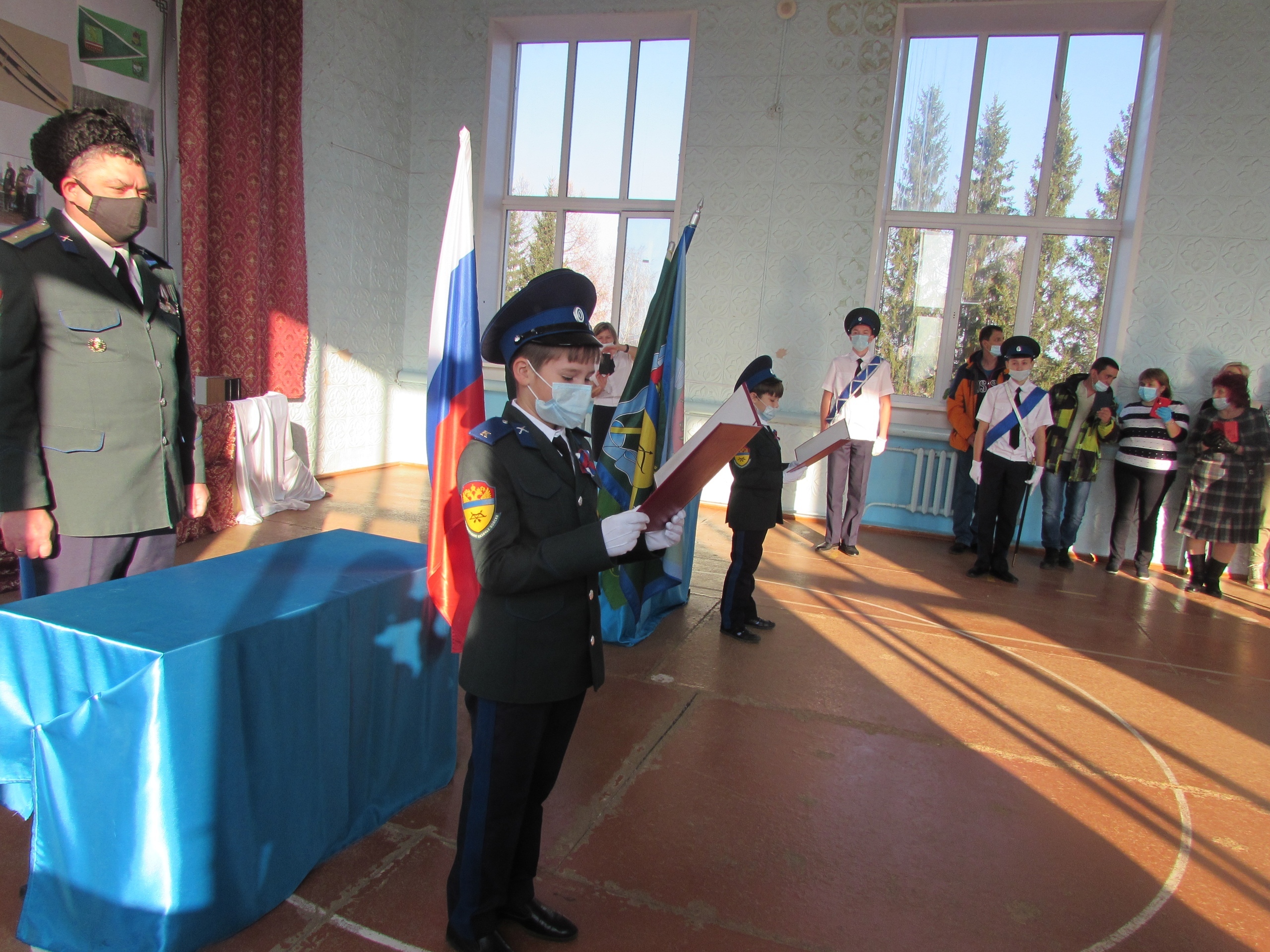 В п. Магнитка Челябинской области приняли присягу воспитанники казачьего кадетского класса местной школы