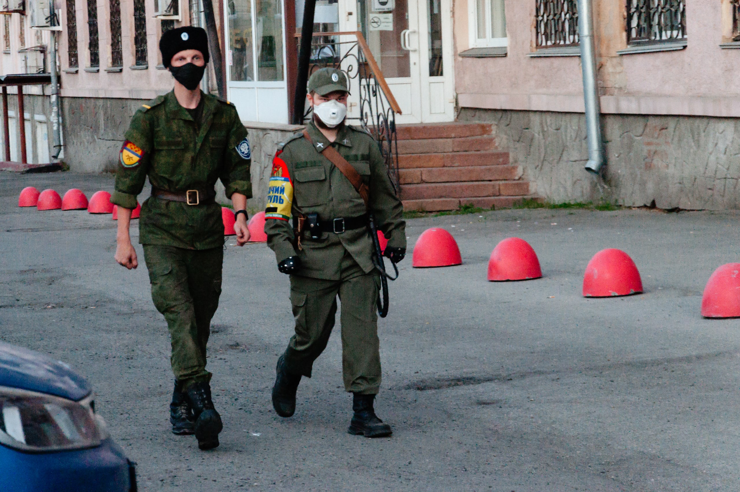 Оренбургские казаки контролируют соблюдение общественного порядка в городе Челябинске