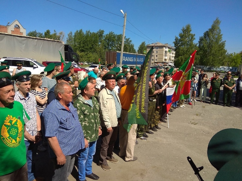 В Златоусте казаки и кадеты посетили праздничные мероприятия, посвященные 103 годовщине создания Пограничных войск