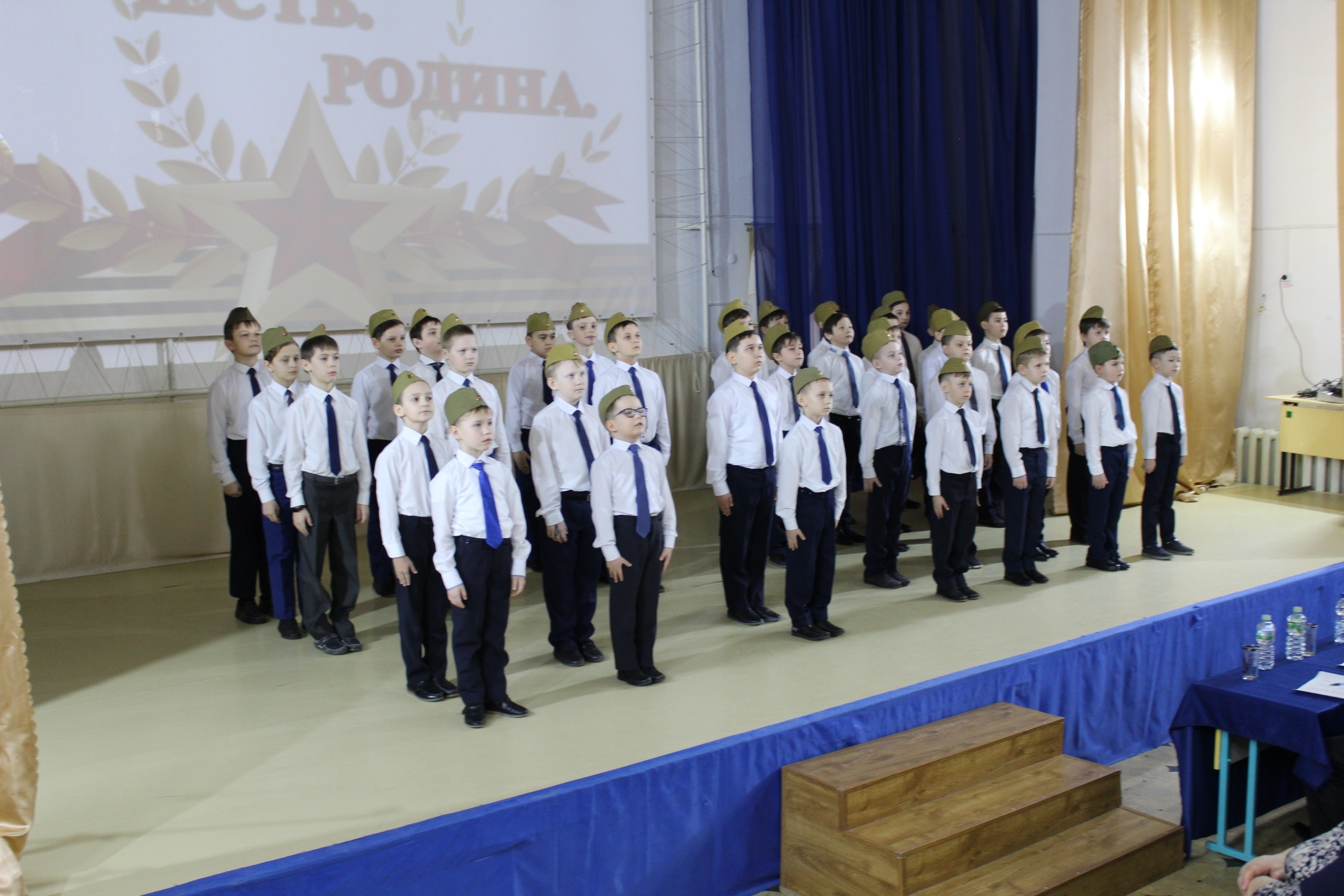 «Хочу, чтобы не было войны…»: В Бугуруслане прошел фестиваль военно-патриотической песни