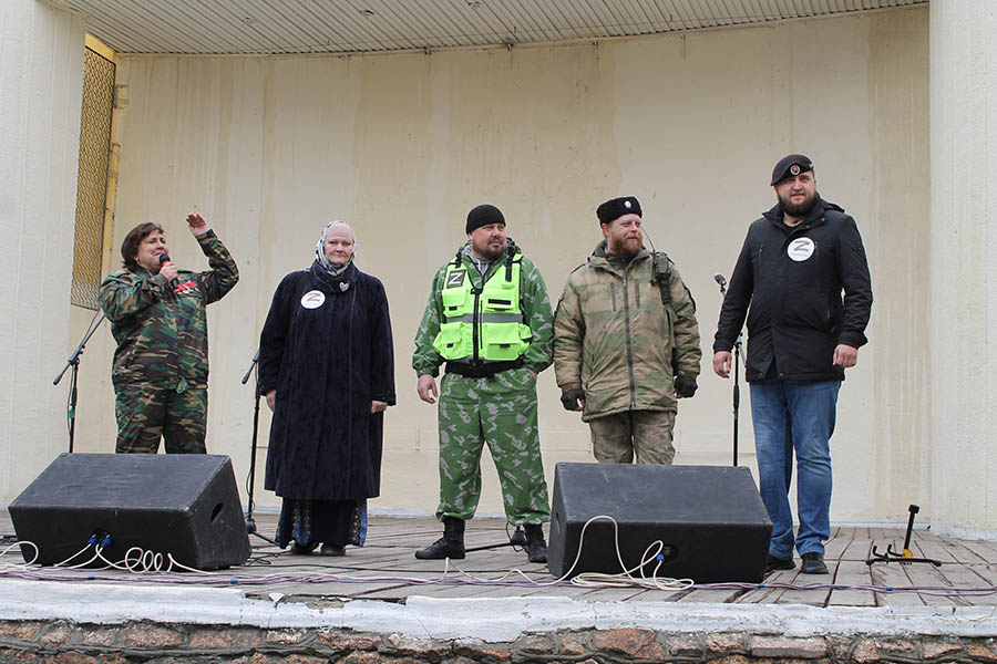 Казаки Челябинска приняли участие в организации и проведении концерта «Своих не бросаем»