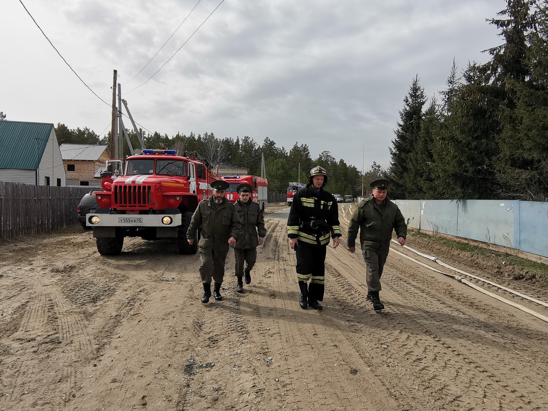 В Курганской области прошли совместные учения казаков и бойцов пожарной охраны 