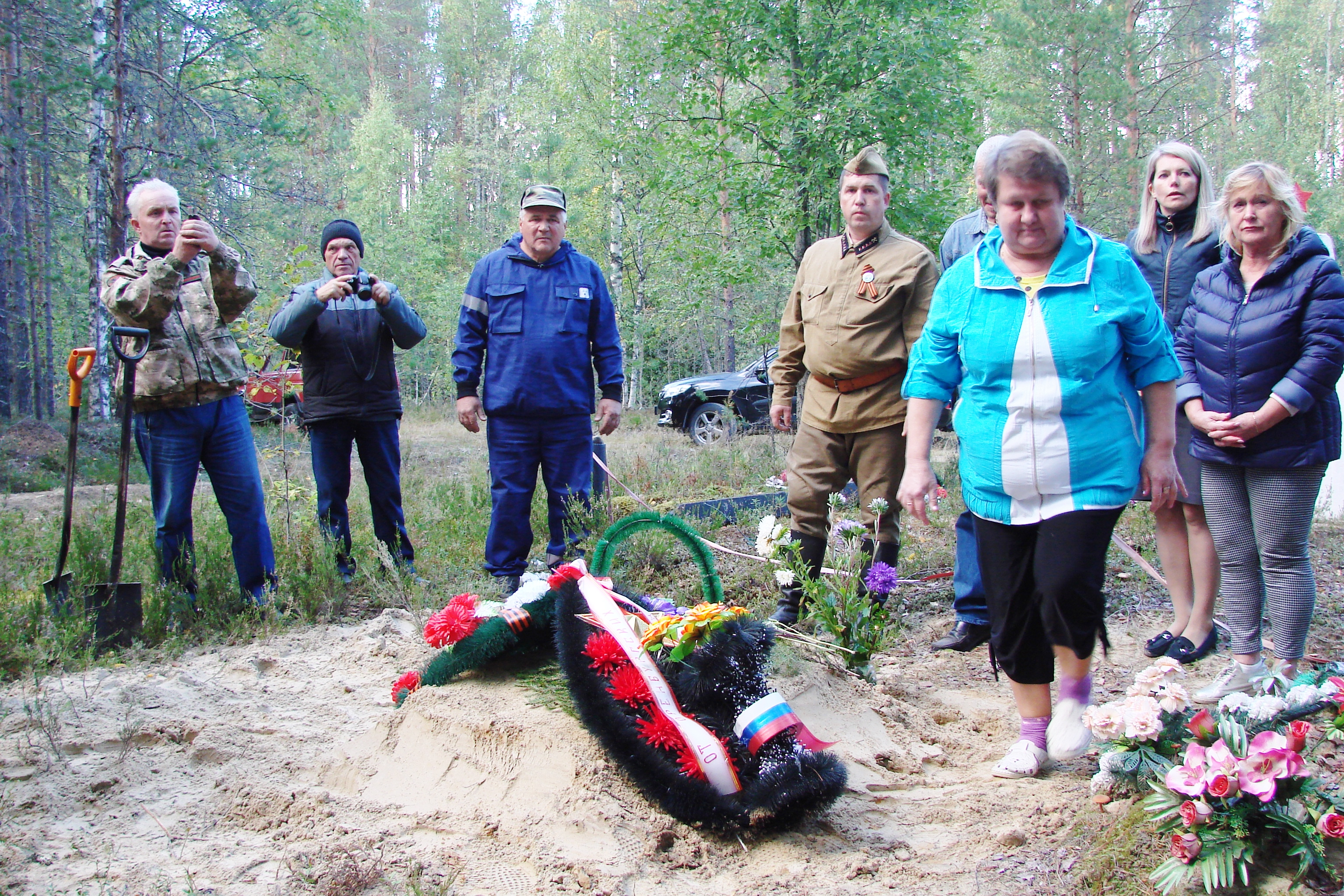 Казаки-поисковики представительства ОКВ в Карелии захоронили пять поднятых бойцов 