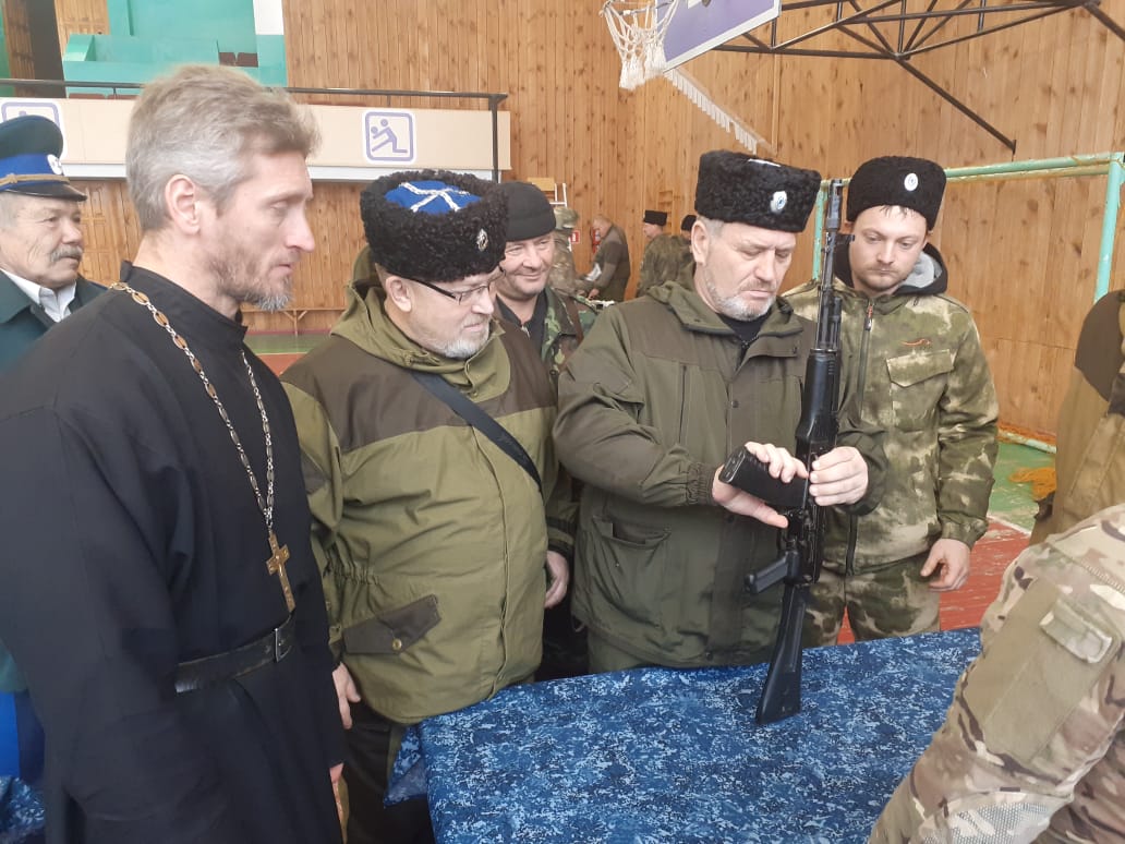 В Оренбургской области прошел второй учебный военно-полевой сбор казаков