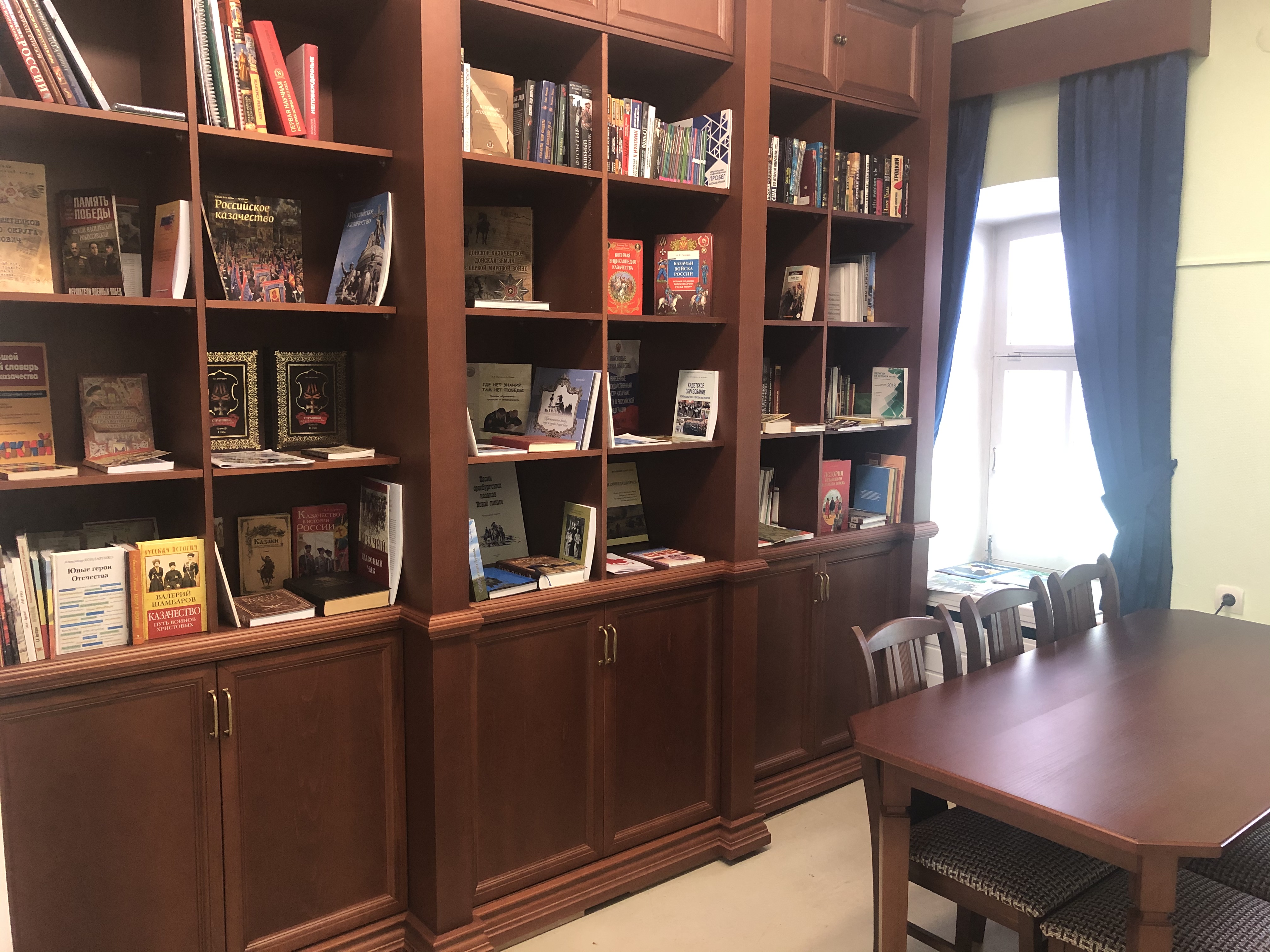 В штабе ОКВ открылся музейно-библиотечный фонд 