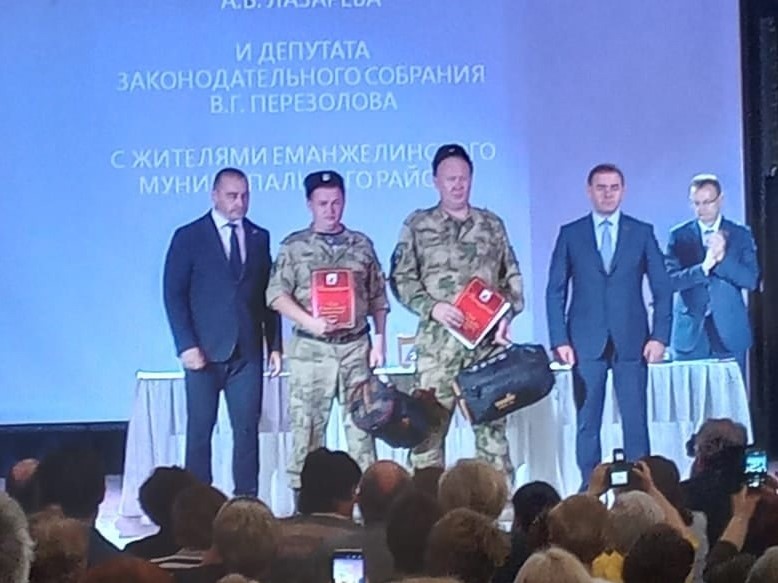 Казаков Челябинской области наградили за достойную службу на Донбассе