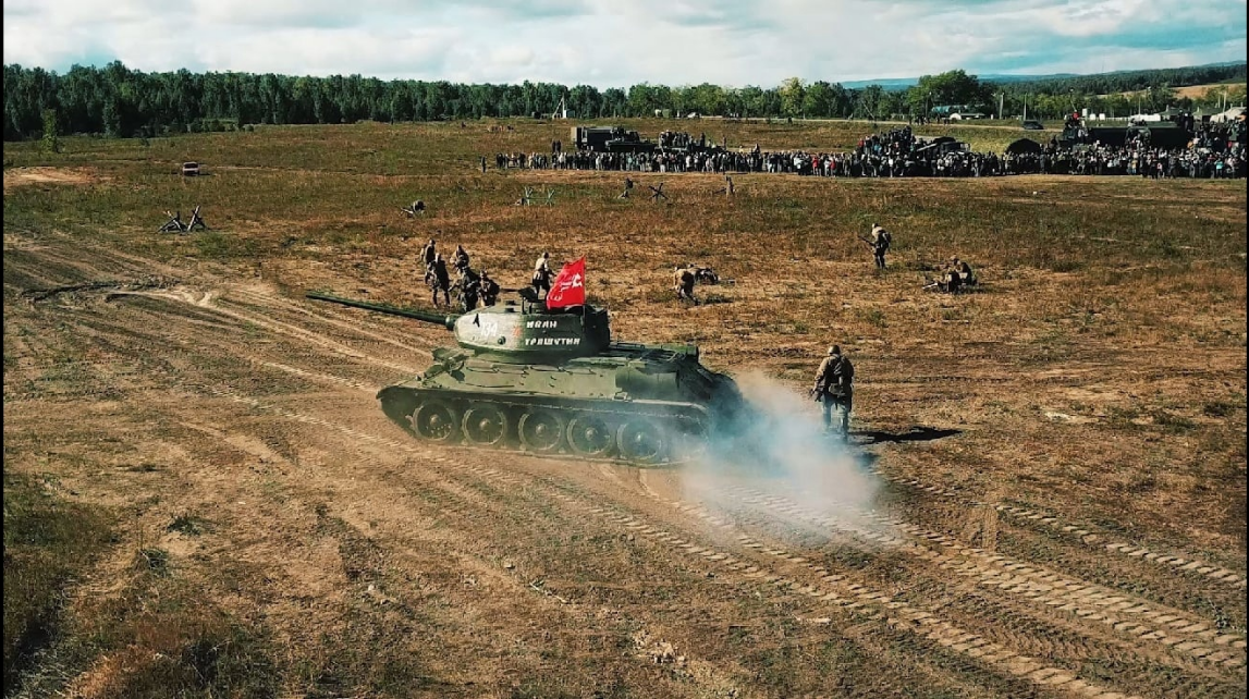 Карталинские казаки ознакомились с мощью современных танков
