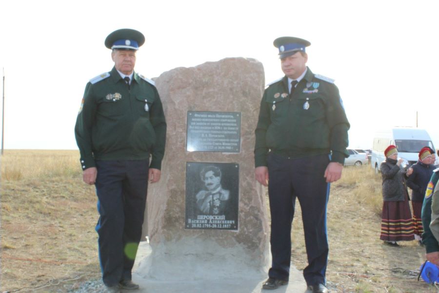 Оренбургские казаки стали инициаторами установки памятного камня в историческом месте