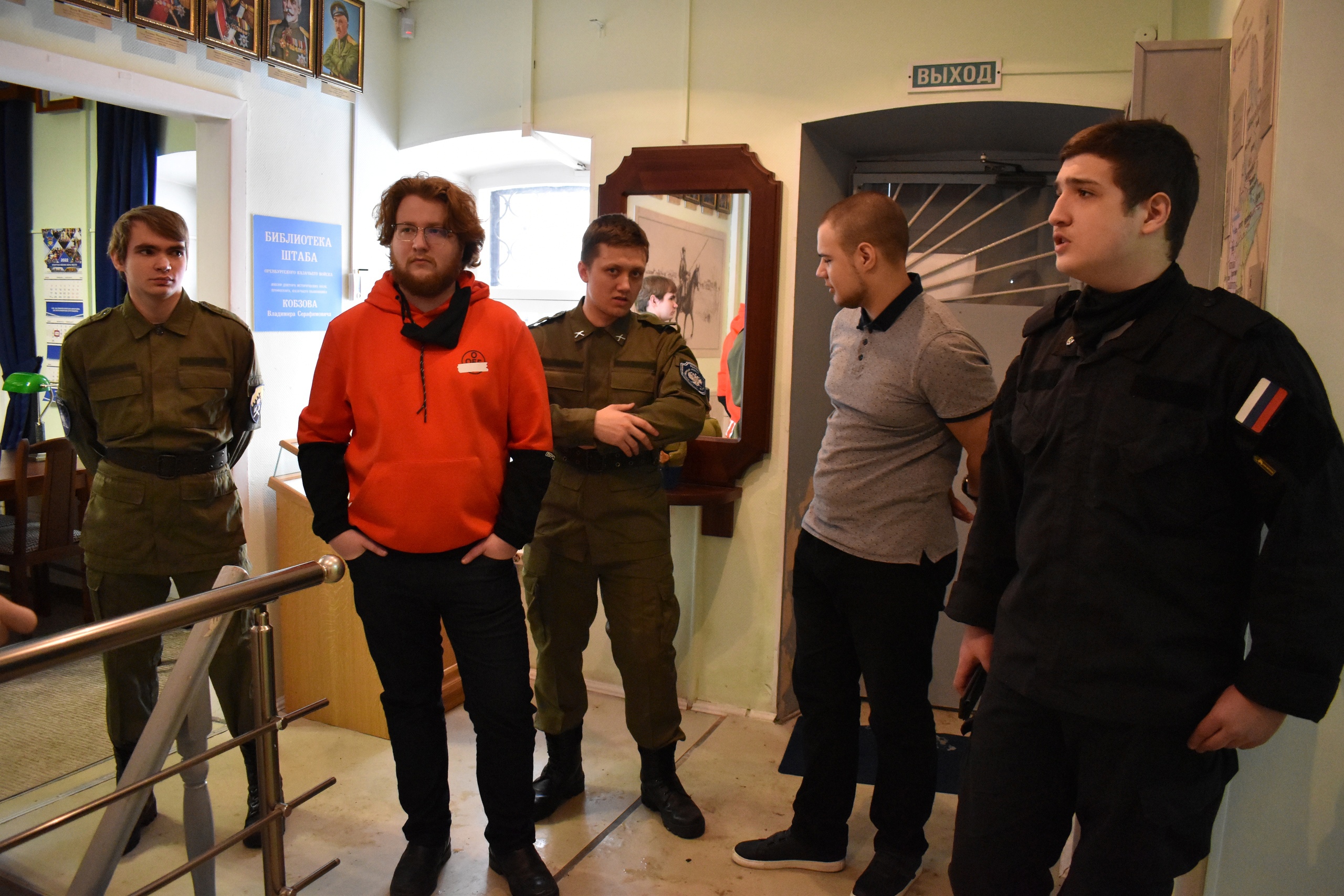Студенты УГГУ посетили штаб Оренбургского казачьего войска
