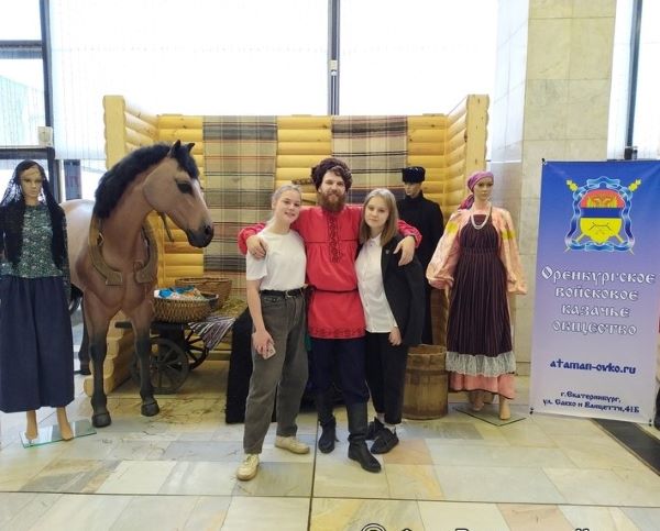 На городском празднике «Мы вместе» было представлено казачье подворье