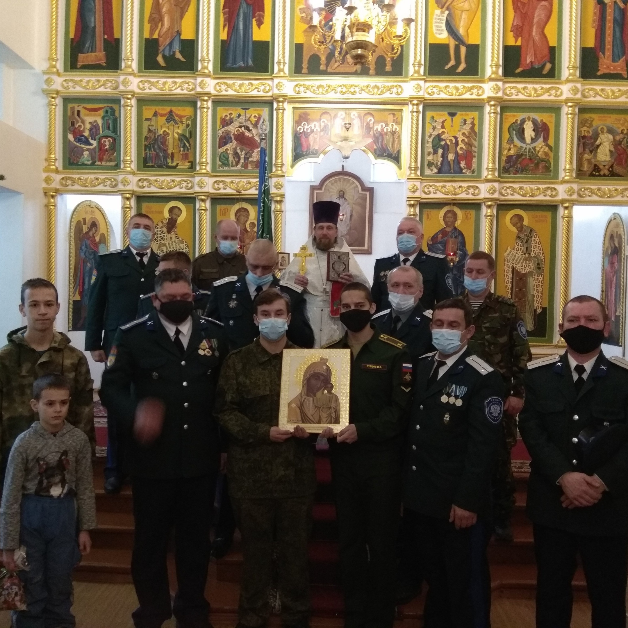 Молодые златоустовские казаки приняли присягу Молодые златоустовские казаки приняли присягу