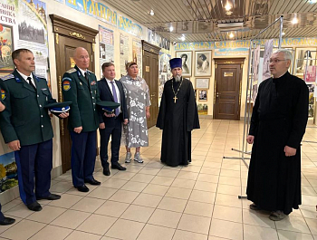 В Екатеринбурге открылась выставка, посвященная возрождению 200-летнего собора в Камышлове