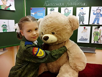 Сержант СВО лично поблагодарил за письмо солдату казачат из кадетского класса Сорочинской школы Оренбургской области