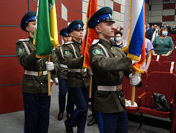 Верхнеуральские кадеты поздравили свой район с юбилеем